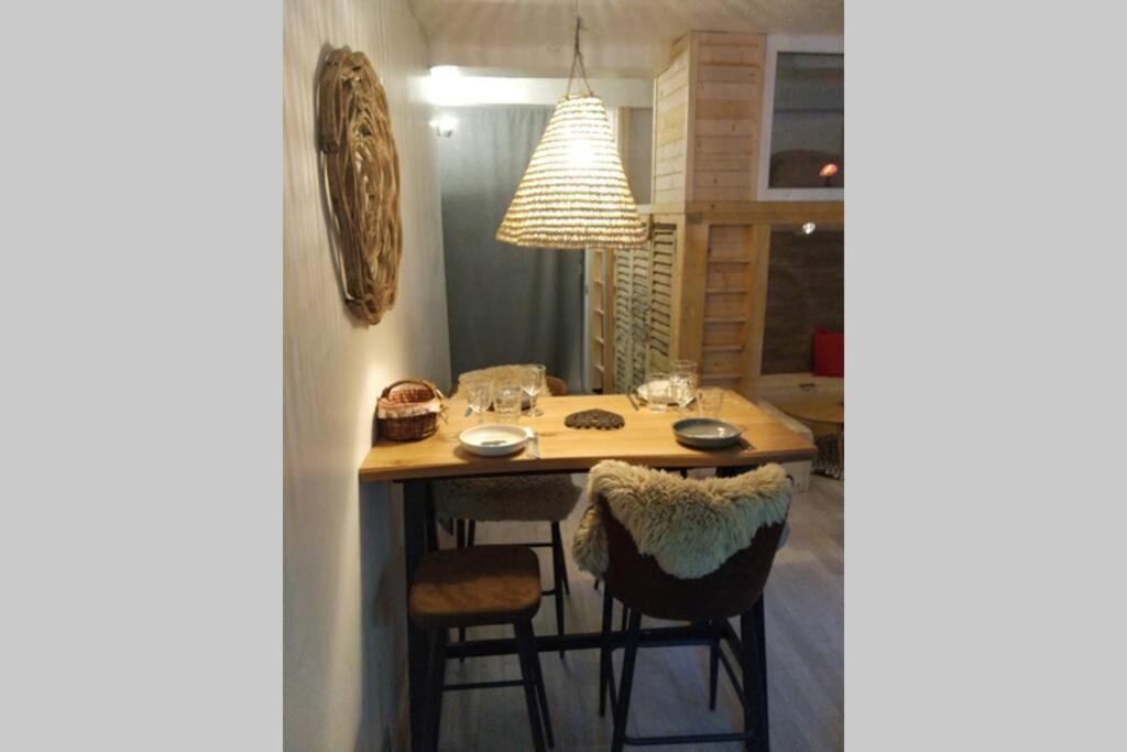 Chaleureux Petit Appartement De 4 Couchages Saint-Étienne-de-Tinée Exteriör bild